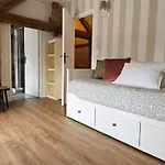 Le Clos Des Instants بيت للعطل
