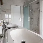 Le Clos Des Instants بيت للعطل *