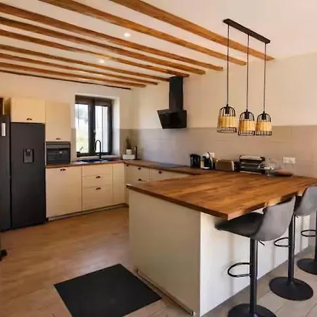 Le Clos Des Instants