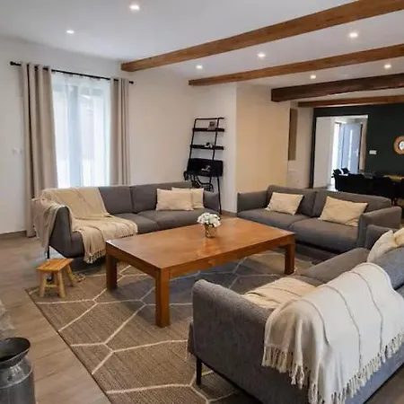 Le Clos Des Instants Holiday home *